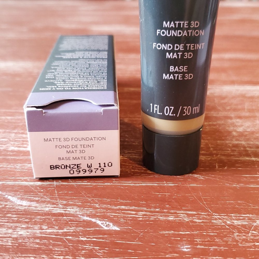 Bronze W 110 Matte 3D Foundation - Mary Kay